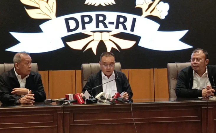 DPR Akhirnya Pangkas...