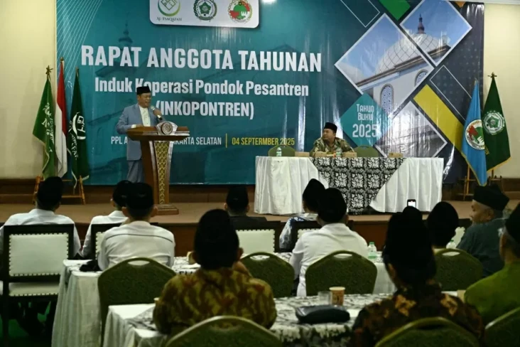 KH Marsudi Syuhud Terpilih...