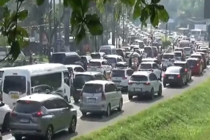 Libur Panjang, Kendaraan...