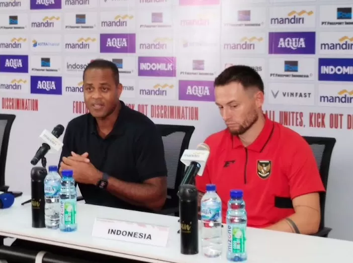 Timnas Indonesia Sikat...