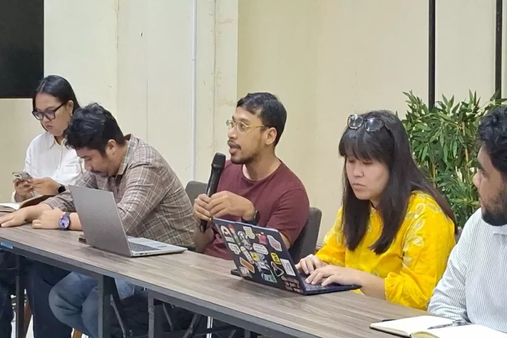Tim Advoksi untuk Demokrasi...