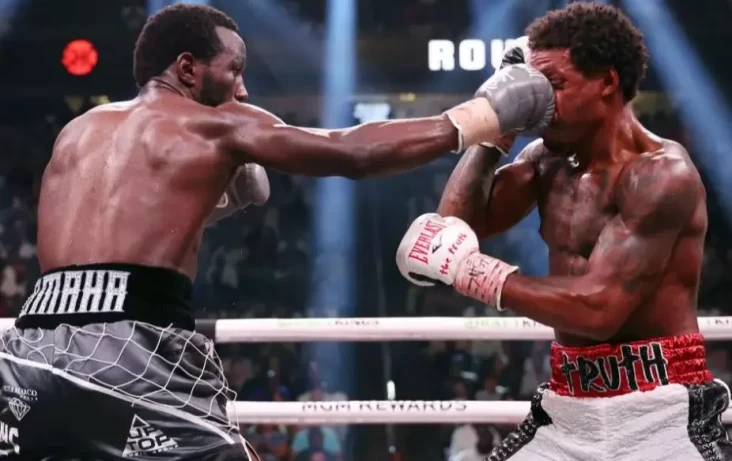 Terence Crawford Pemukul...