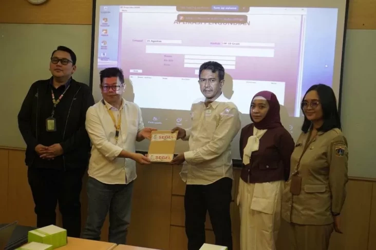 Berlangsung 6 Bulan,...