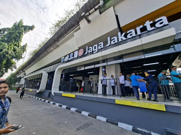 Catat, Tarif Transjakarta...