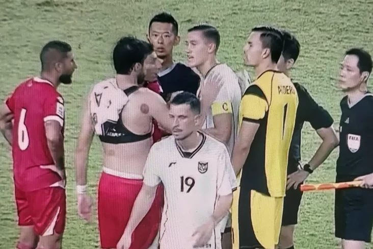 Insiden Keributan di...