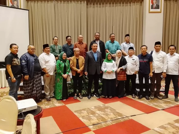 Jelang Muktamar PPP,...