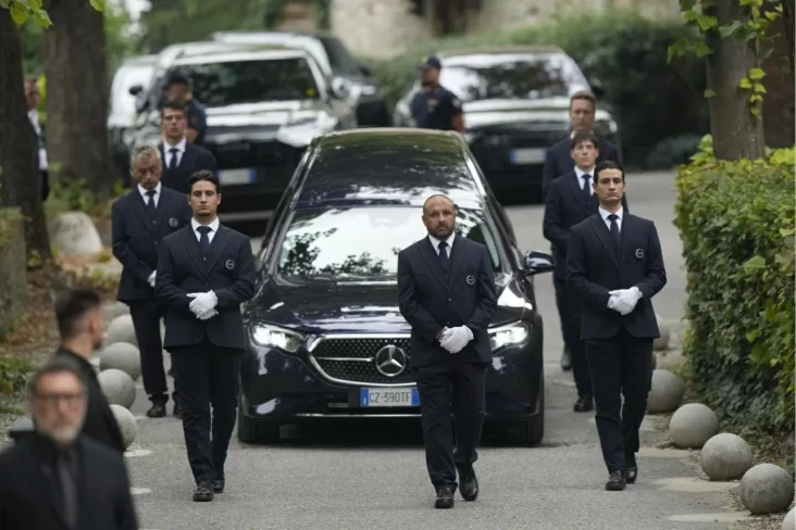 Pemakaman Giorgio Armani...