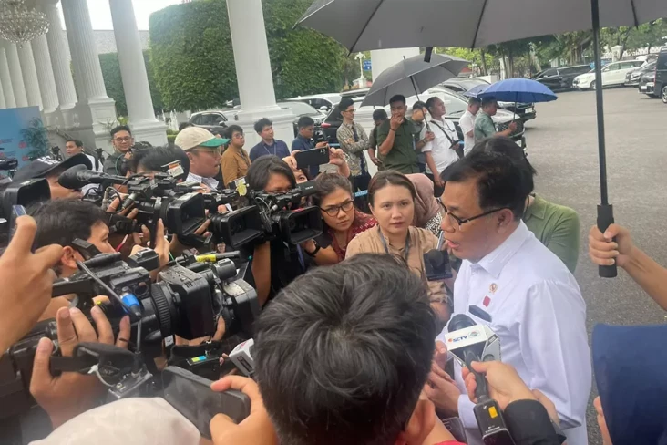 Budiman Sudjatmiko Menjawab...