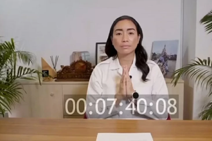Rahayu Saraswati, Keponakan...