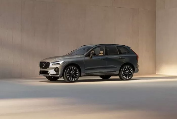 Volvo XC60 Resmi Diperkenalkan,...