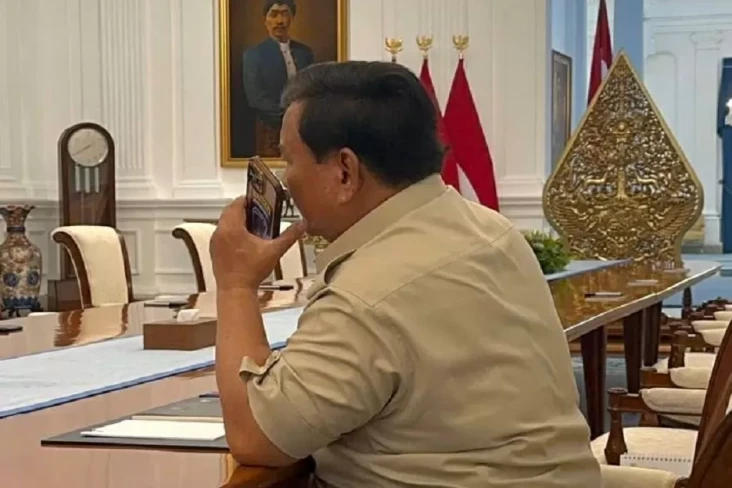 Presiden Prabowo Telepon...