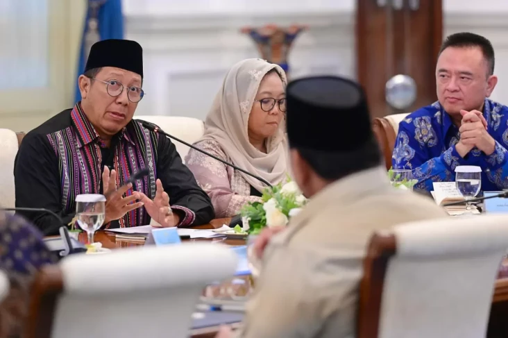 Dialog dengan Tokoh...