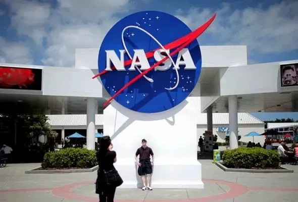 NASA Larang Warga China...