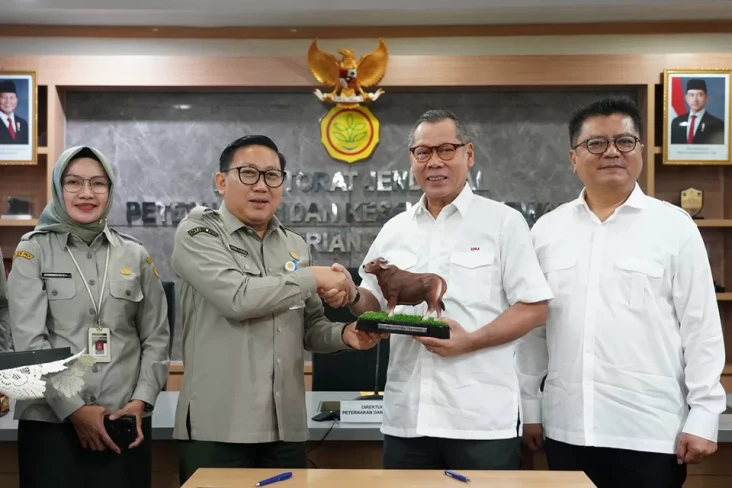 Dari Gudang Vaksin ke...
