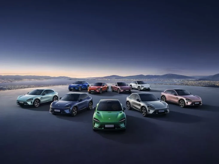 Daftar Merek Mobil China...