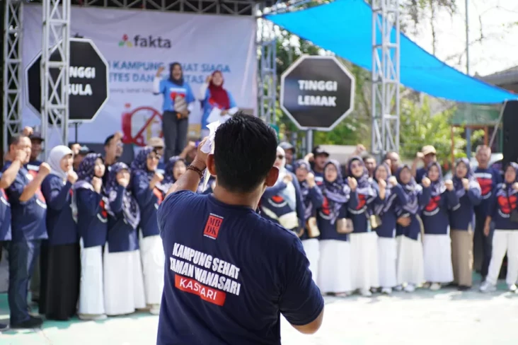 Warga Wanasari Bekasi...
