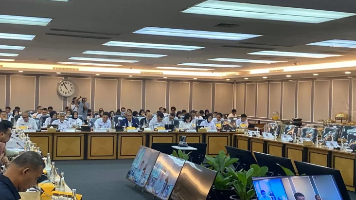 Kementerian Hukum Usulkan...