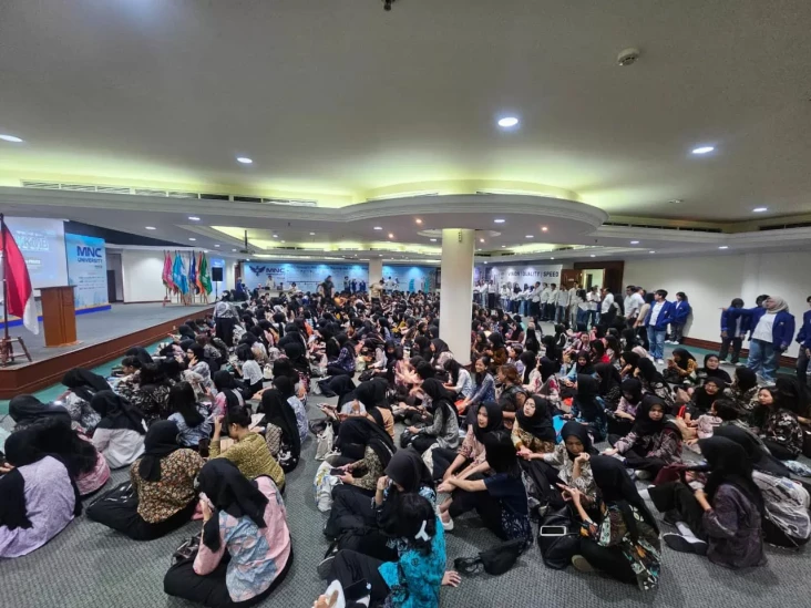 MNC University Gelar...