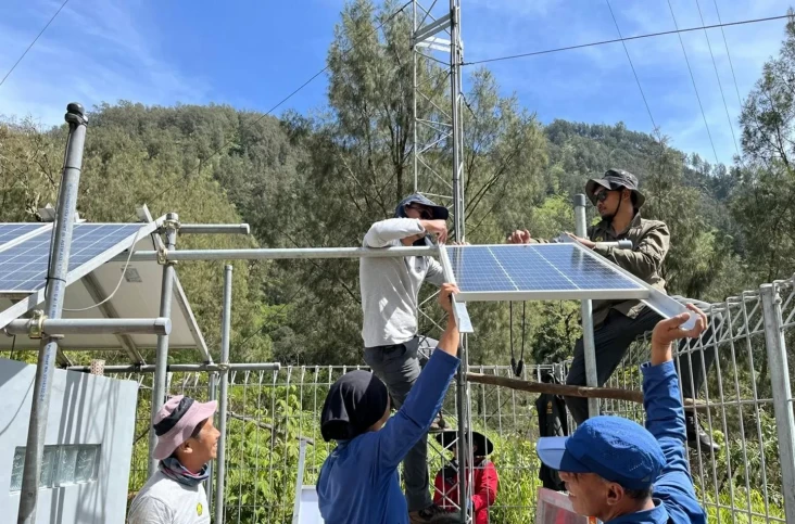 BNPB Pasang Sensor Peringatan...