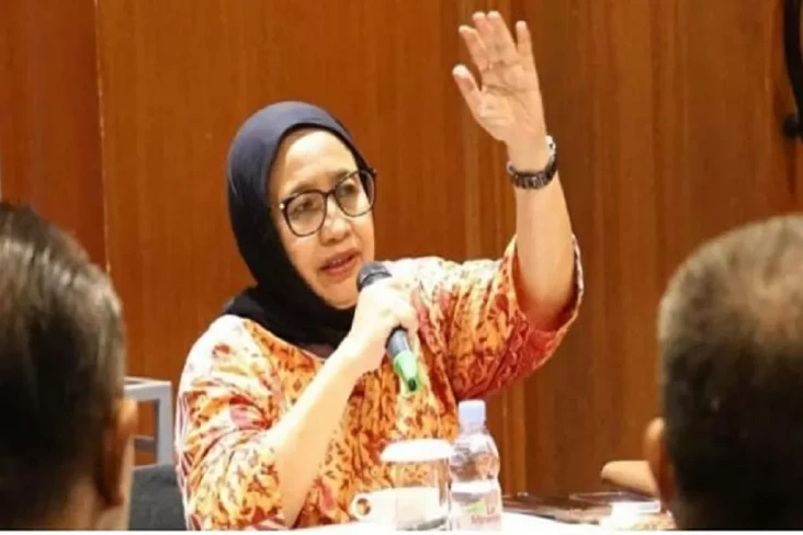 Nanik S Deyang Ngos-ngosan...
