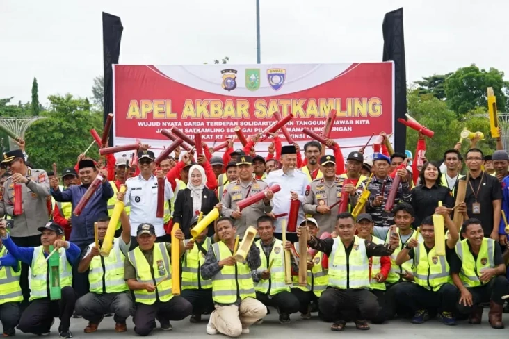 Apel Akbar Satkamling,...