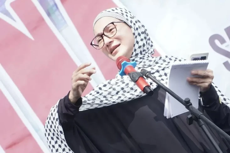 Perjuangan Wanda Hamidah...