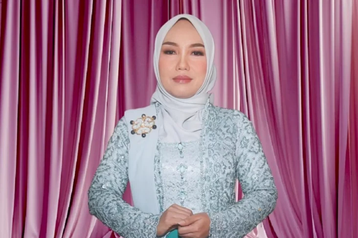 Profil Pendidikan Farida...