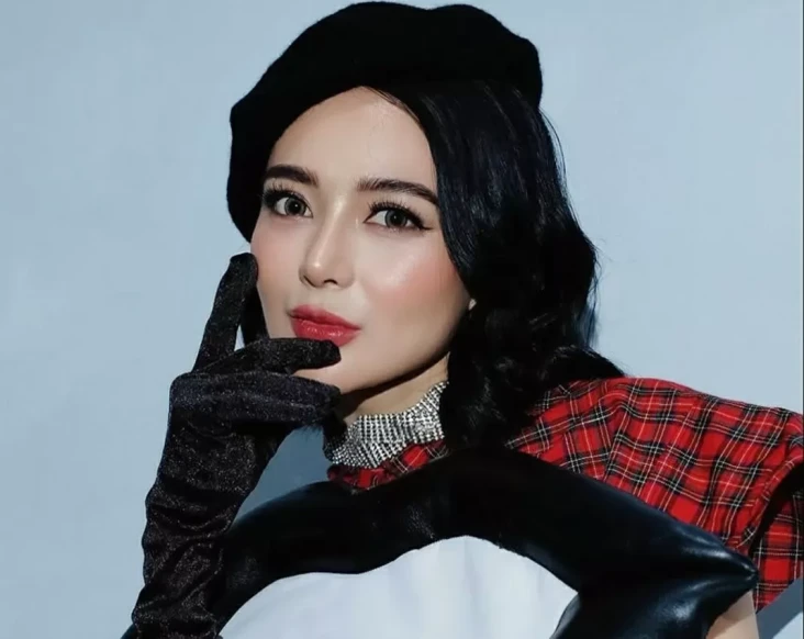 Wika Salim dan Eks Manajer...