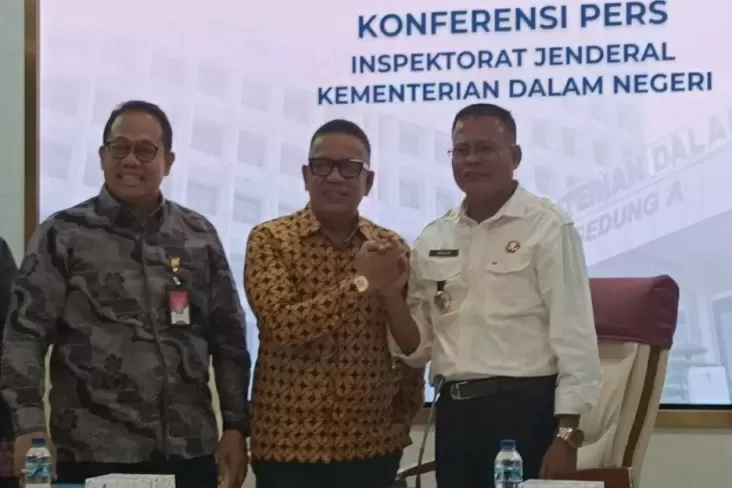 Terkuaknya Garasi Walikota...