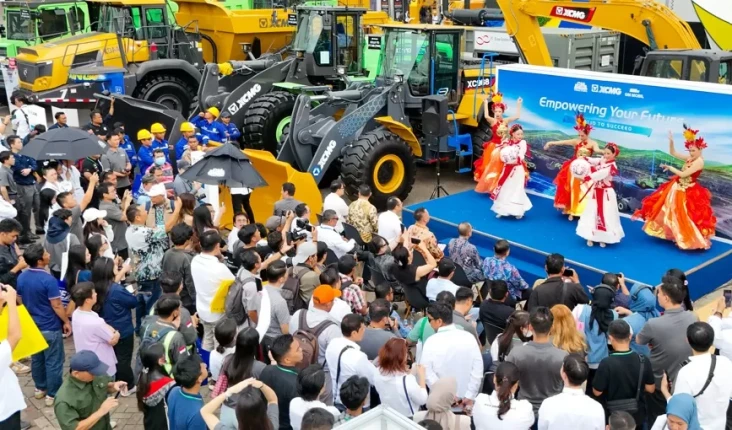 XCMG dan GMTractors...