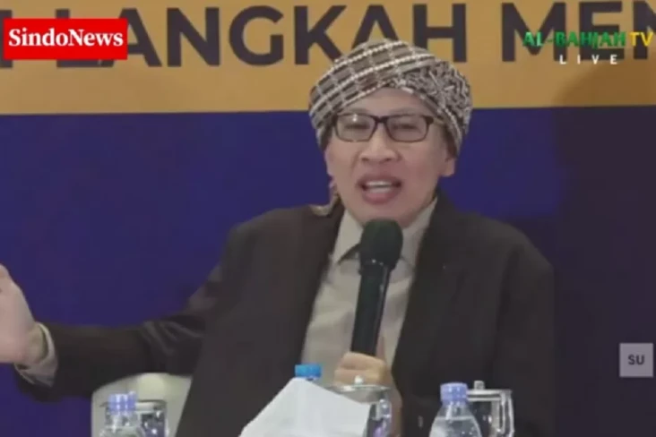 Buya Yahya: Cinta Bukan...