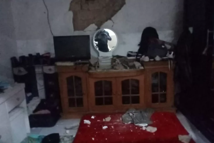 Sejumlah Rumah Rusak...