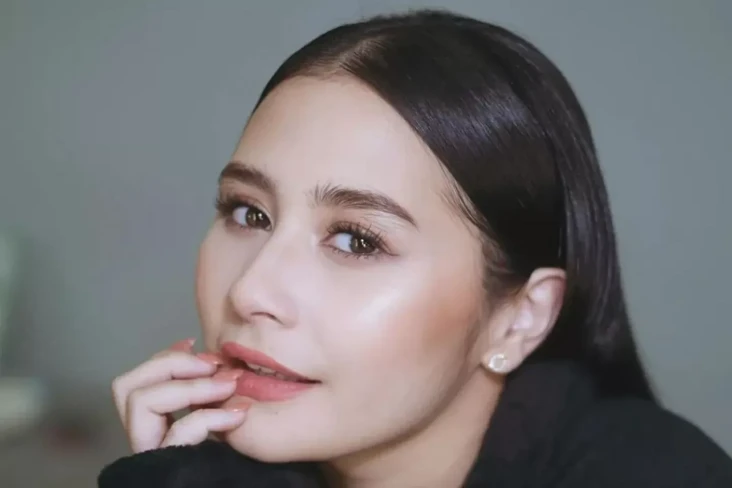 Prilly Latuconsina Sentil...