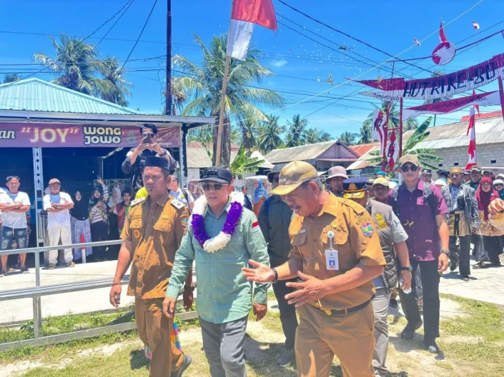 Bupati Kotabaru Hadiri...