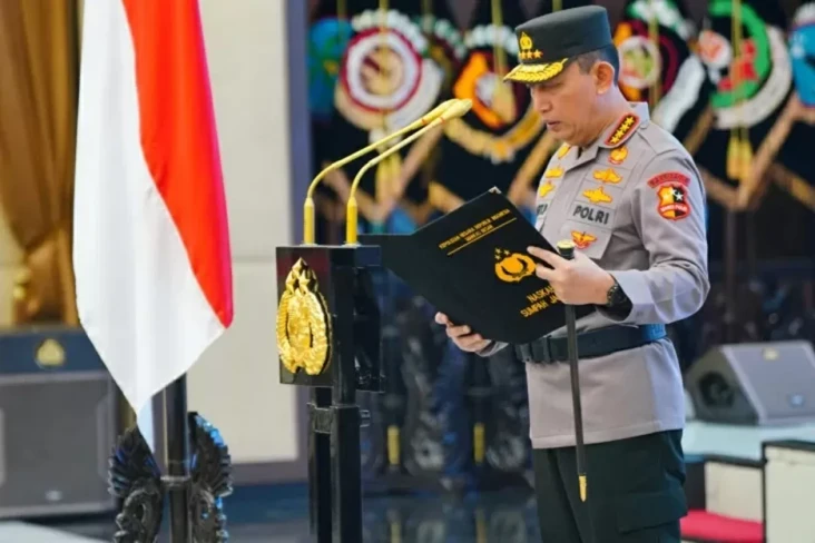 Kapolri Bentuk Tim Reformasi...