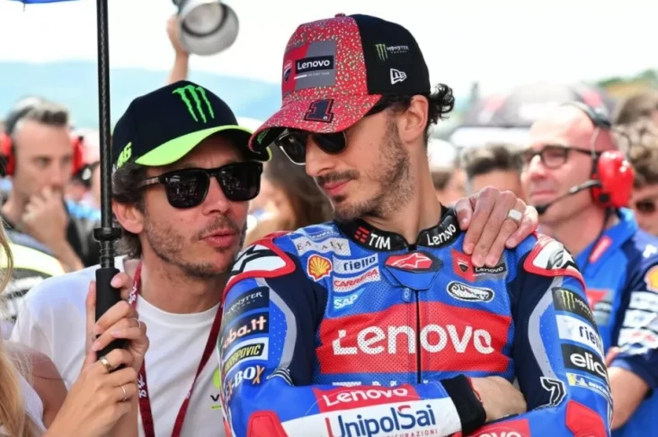 Valentino Rossi Gak...