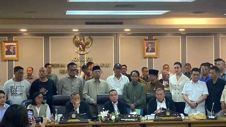 Hasil Pertemuan Pimpinan...