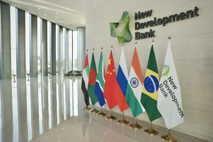 Bank BRICS Setujui 120...