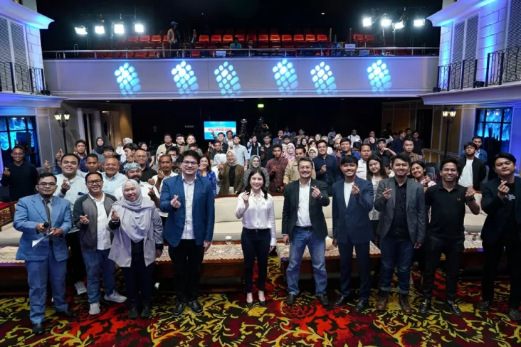 Persatuan Muda Summit...