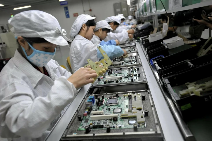 Mengapa iPhone Diproduksi...