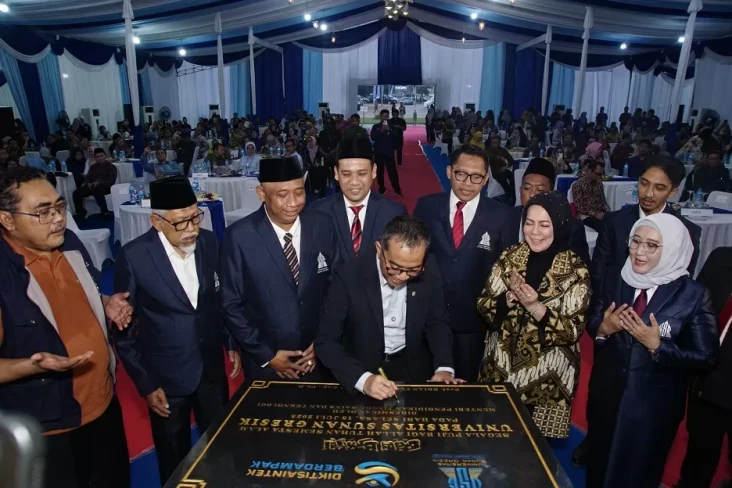Mendiktisaintek Berharap...