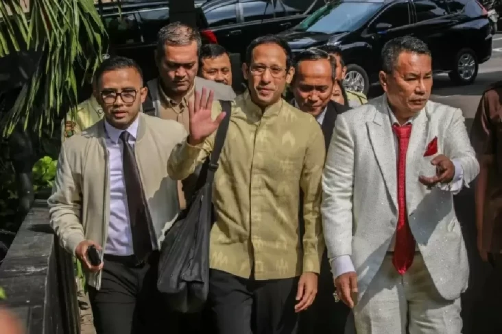Kuasa Hukum Nadiem Makarim...