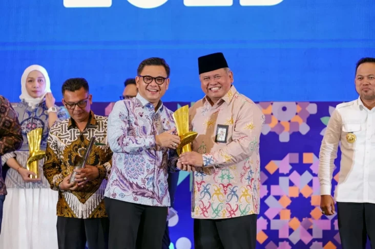 BAZNAS RI Sukses Raih...