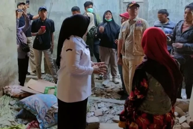 BNPB: 137 Rumah Rusak...