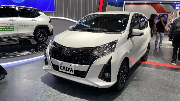 Borok Pasar Mobil Bekas:...