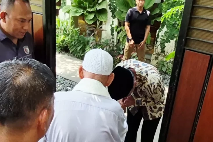 Sambut Kedatangan Abu...