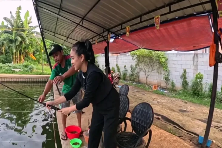 Azia Riza Panik Saat...