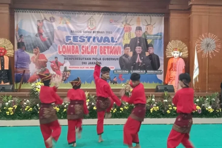 Rebutkan Piala Gubernur...