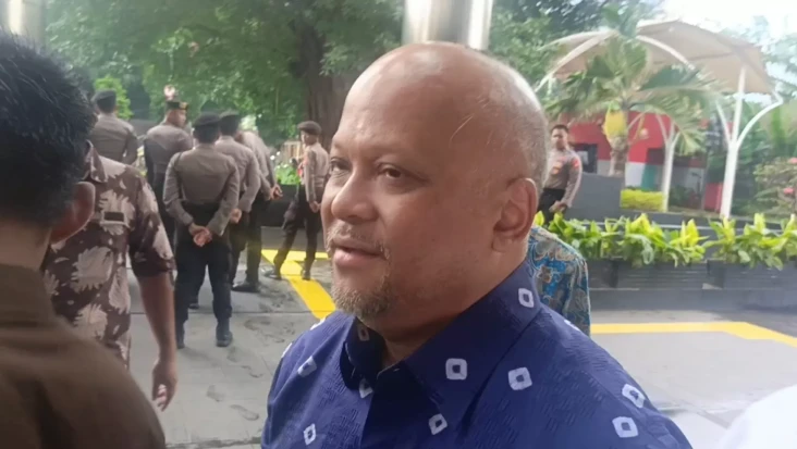 Ilham Habibie Penuhi...