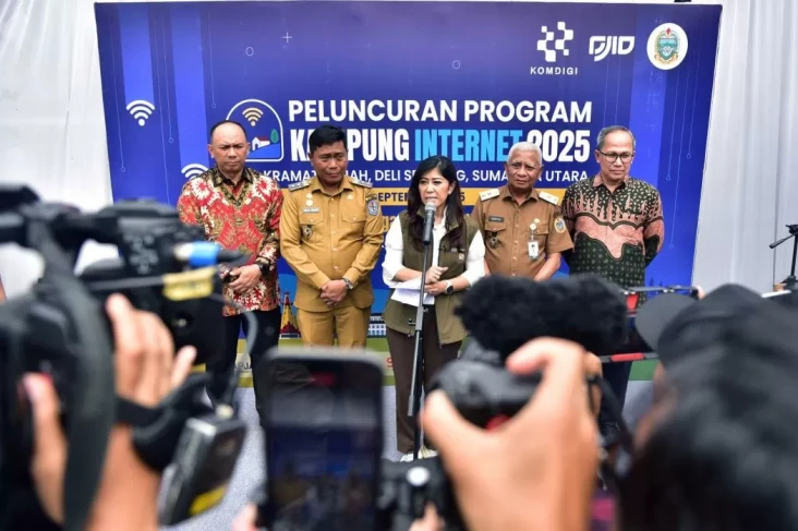 Meutya Hafid Luncurkan...